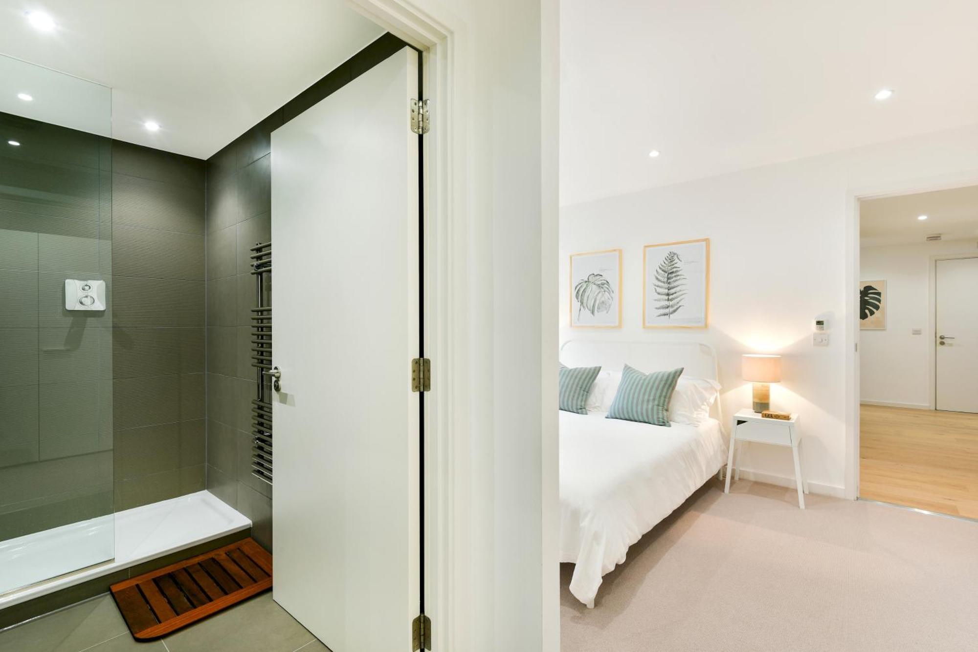Madison Hill - Clapham South 1 - Two Bedroom Flat Лондон Екстериор снимка
